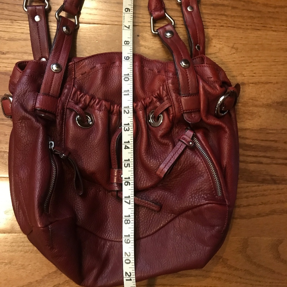 B. Makowsky Bag - Picture 3 of 5